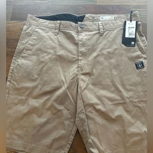 NWT khaki shorts